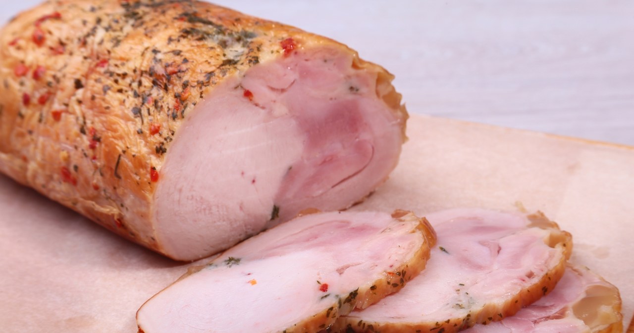 My mother -in -law for Easter makes such a ham. It is worth starting earlier, but it is worth the west