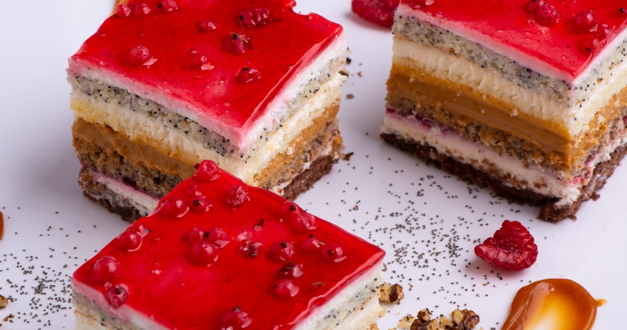 Insanely sweet, disappears from the plates in a flash. Sweet fantasy perfect for the weekend