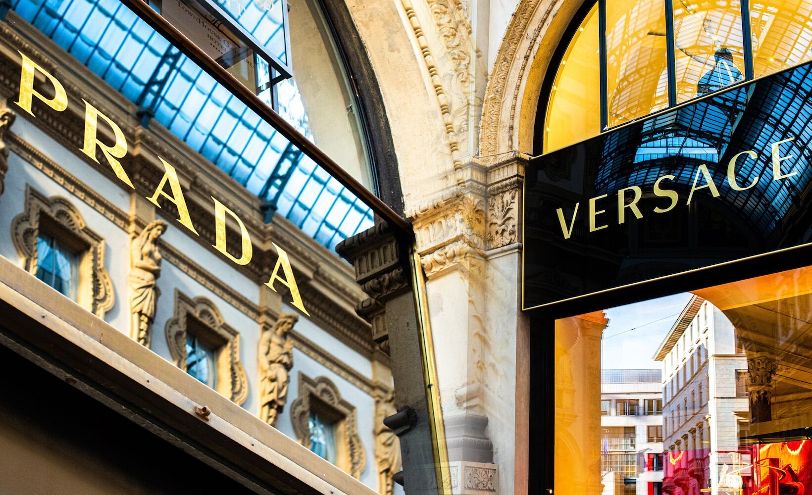 Against the current and escaping the rates: Prada bought Versace for 1.25 billion