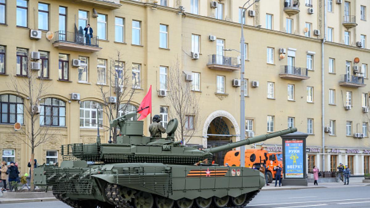Analysts uncover the world the problem that Russia tries to hide with their tanks
