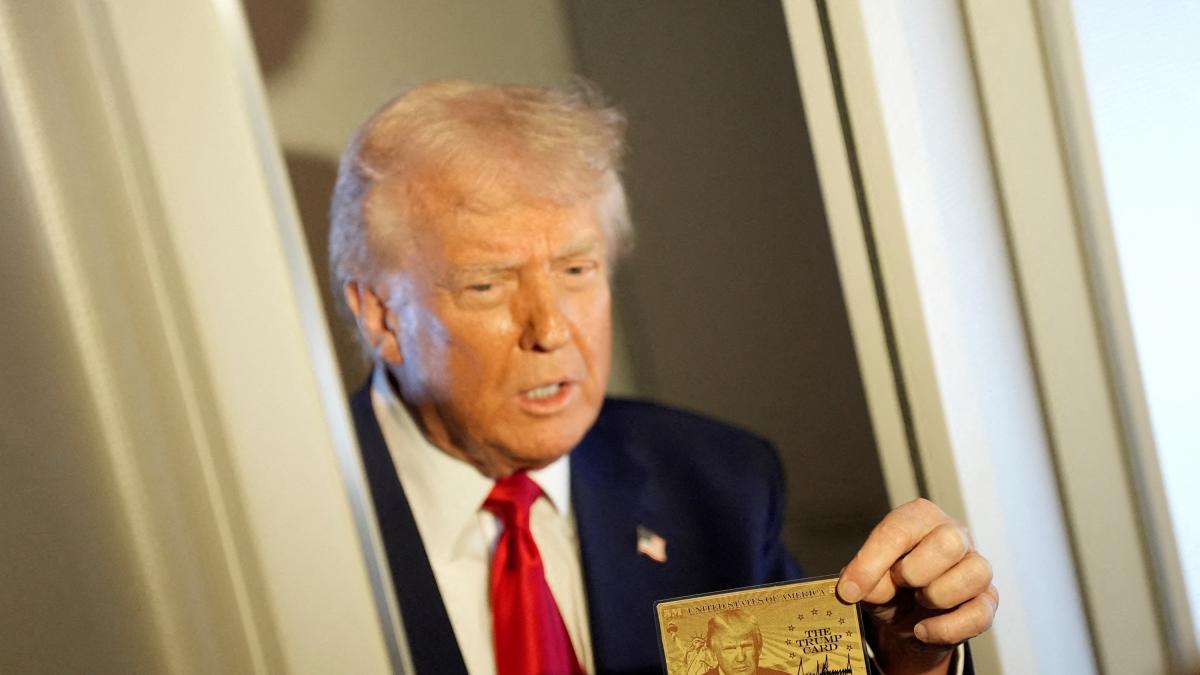 Trump shows his cards and says that tariffs are negotiable in exchange for something "phenomenal"