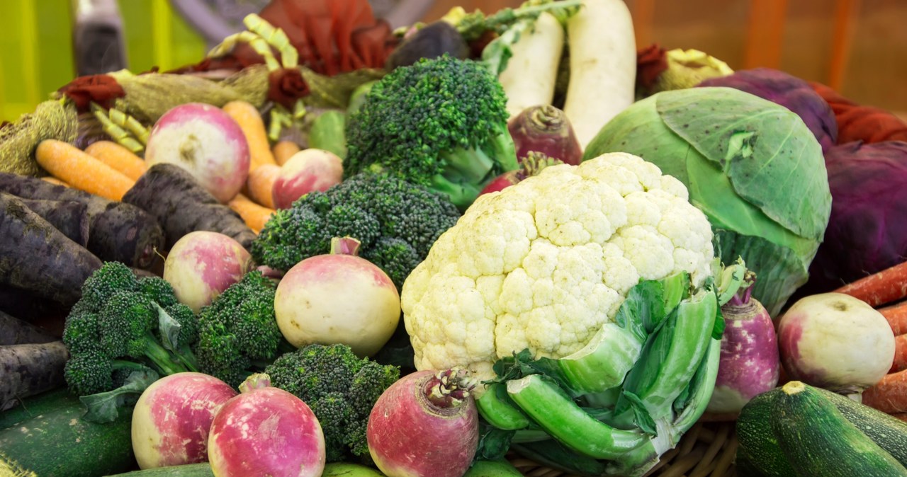 Seniors should eat several times a week. Improves memory and supports the intestines