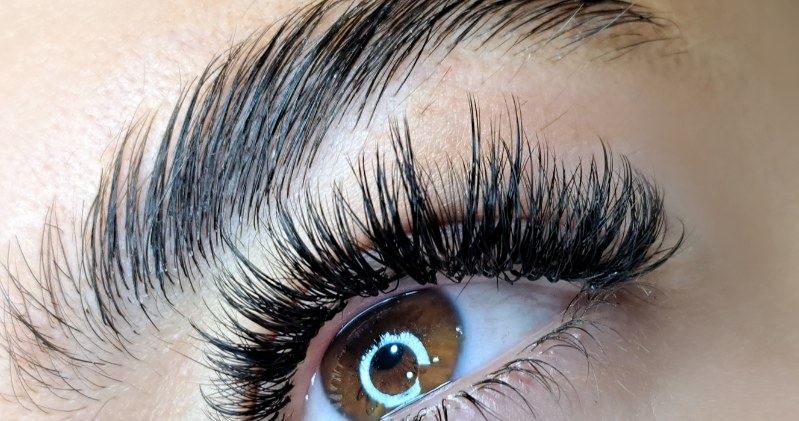 Rub in eyelashes and eyebrows, and they will be thick and long as curtains. Friends will go crazy with jealousy