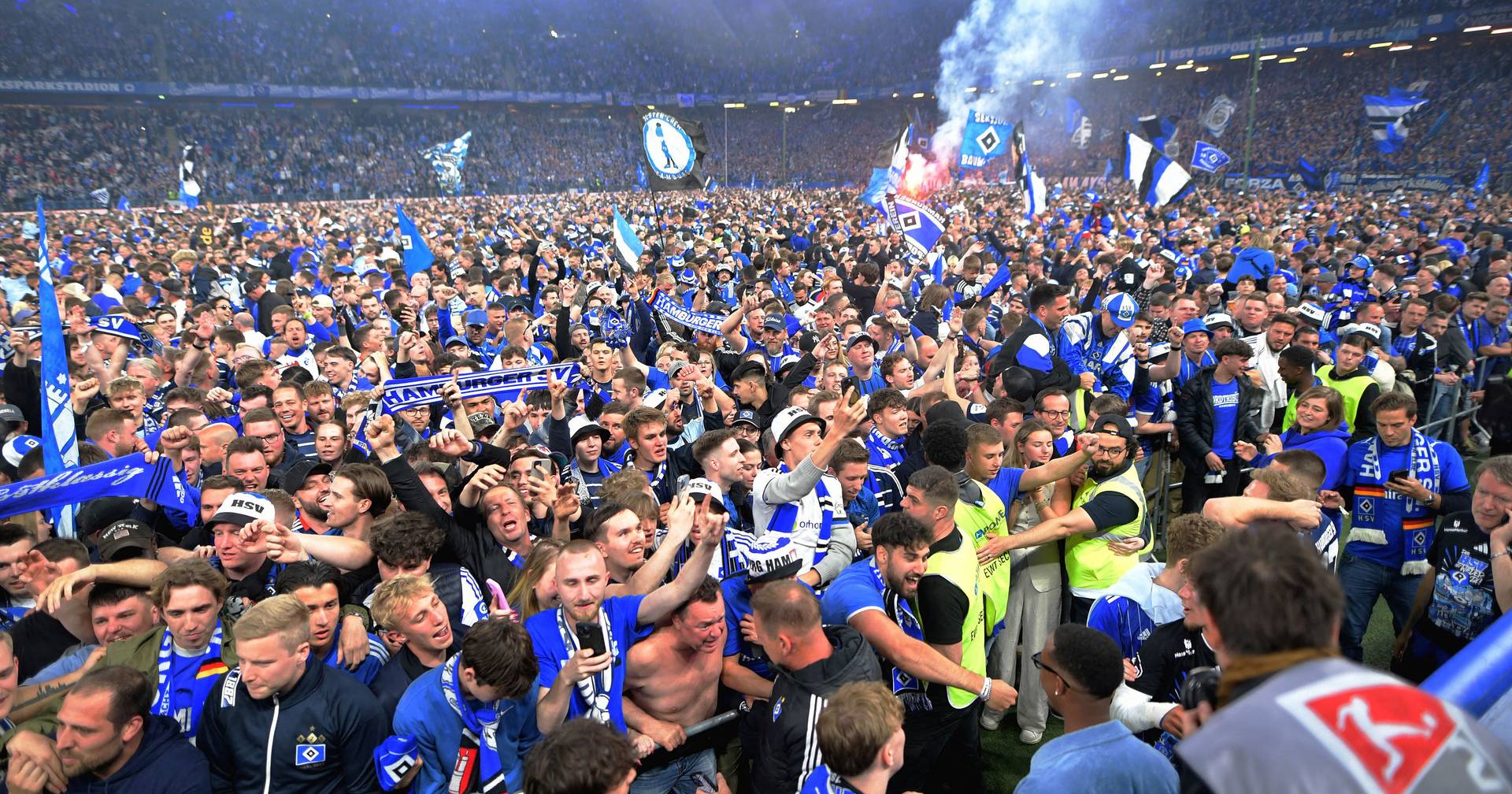 Hamburg guarantees return to the Bundesliga seven years later