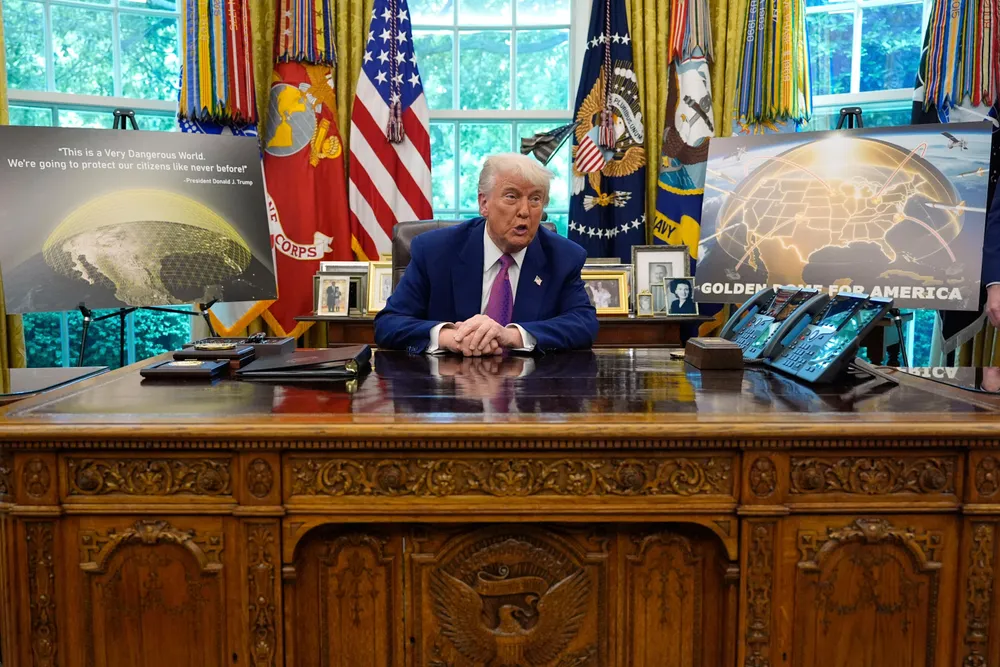 "The world out there is very cruel": Trump announces megaproject inspired by the Israelite Iron - A Golden Dome "totally American"