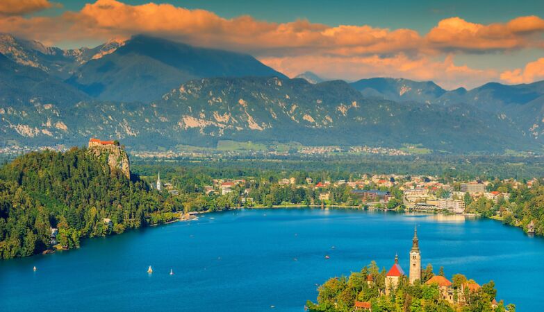 Slovenia, the country that visits in a week and can become King of Tourism