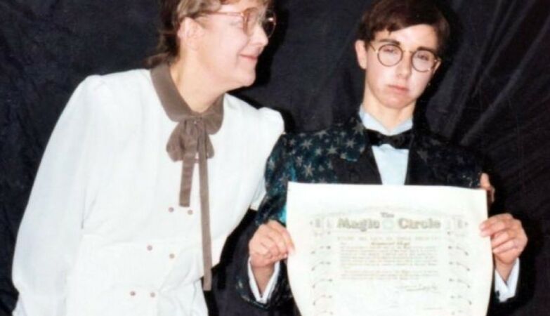 The story of the woman who pretended to be a man to enter a magician society