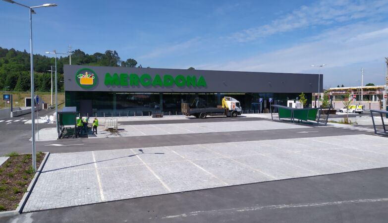 Mercado debuts in Lisbon. And is hiring doctors