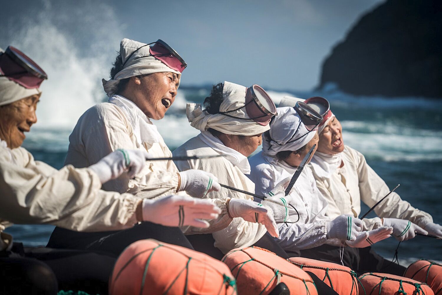 The amazing divers haenyeo of Korea survive thanks to genetic adaptations