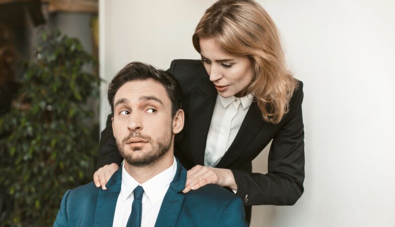 Men dressed the skin of women to hear piropos. Did not like