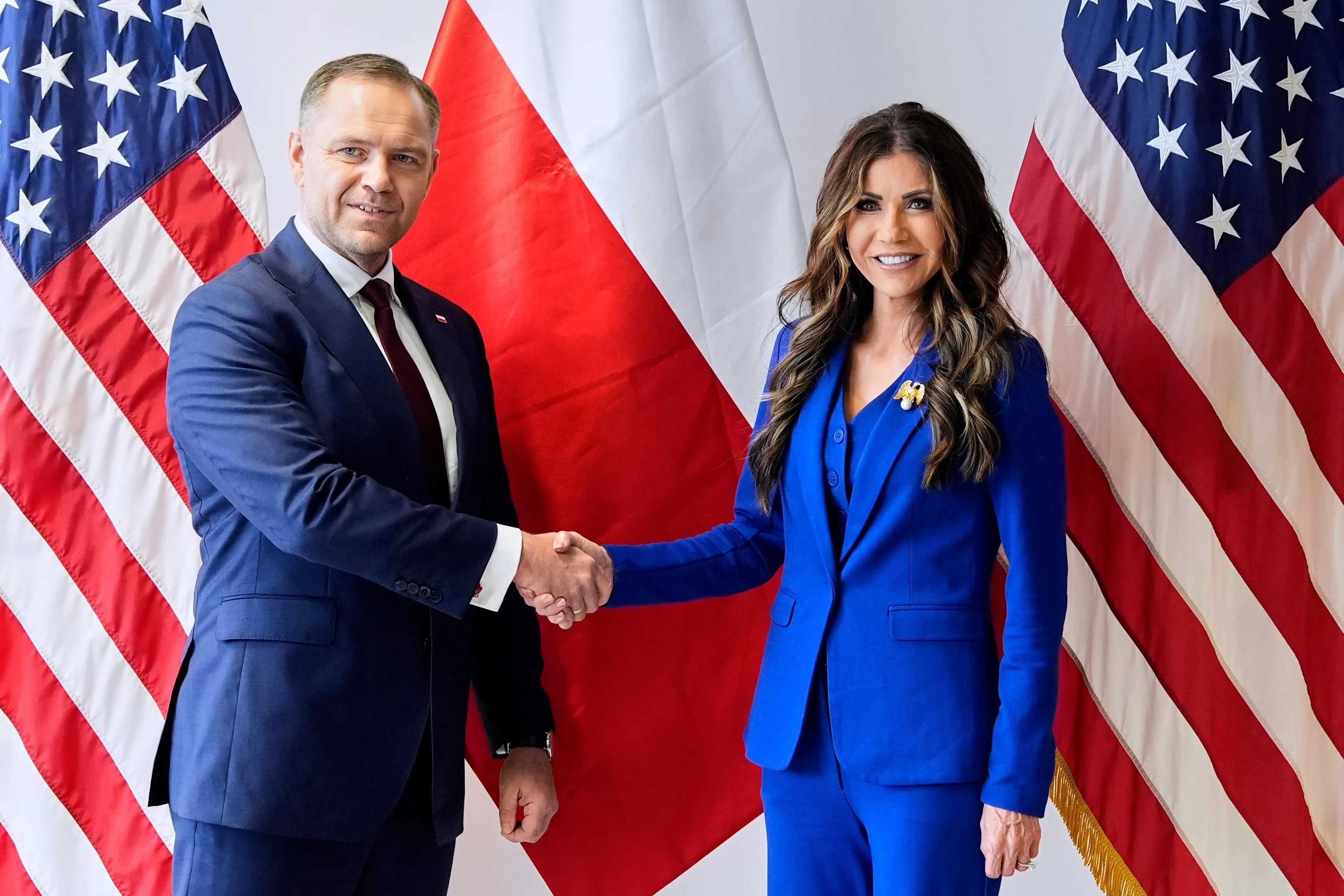 "Trump's offensive in Europe may be leaving the Culatra" - and the presidential in Poland will serve as a test