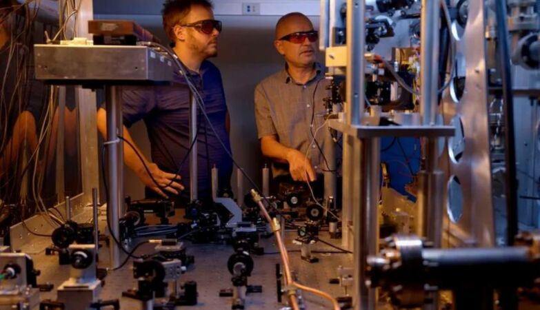 Physicists create atomic clock that only delay 1 according to every 100 million years