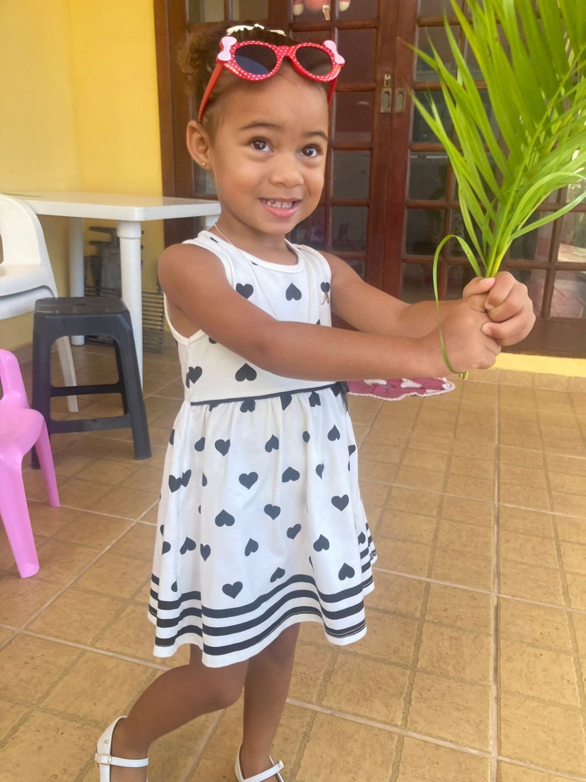 “Mother, I only have two”: Know the love story of Esthér that was adopted by two mothers