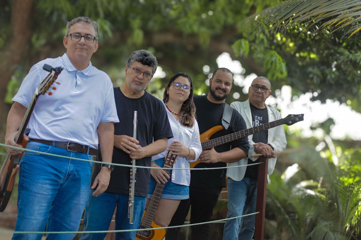 The Bubuias Band debuts the show “FAMP 88: The Canto in Defense of the Forest”, on May 16, at the Sesc Arena Theater