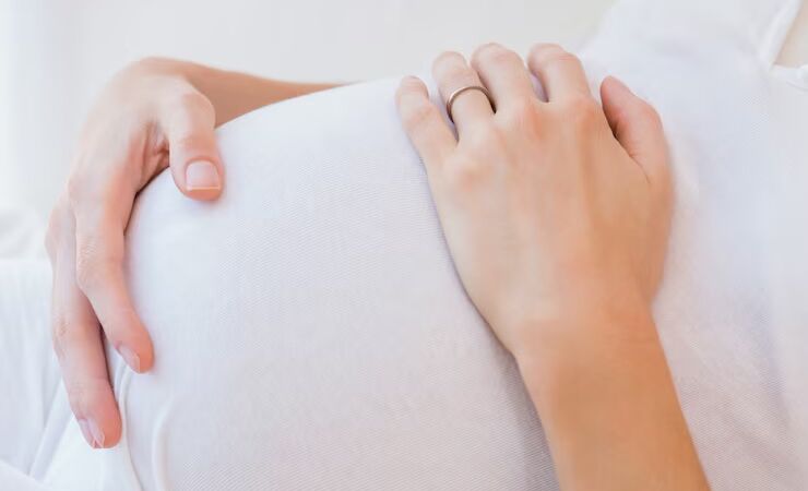 Rental bellies: Children born abroad forbidden in Spain
