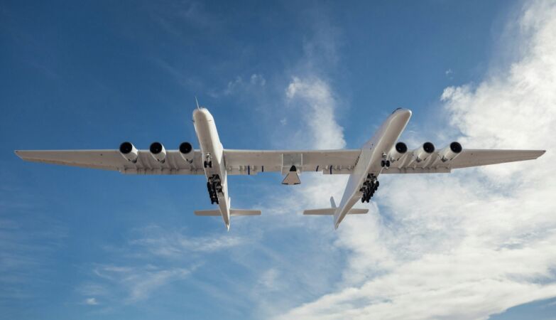 Stratolaunch hypersonic plane passes Mach 5 and land without pilot