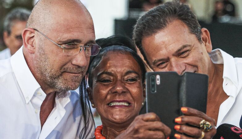Passos Coelho asks for “reformism” to Montenegro. Rock flashes his eye