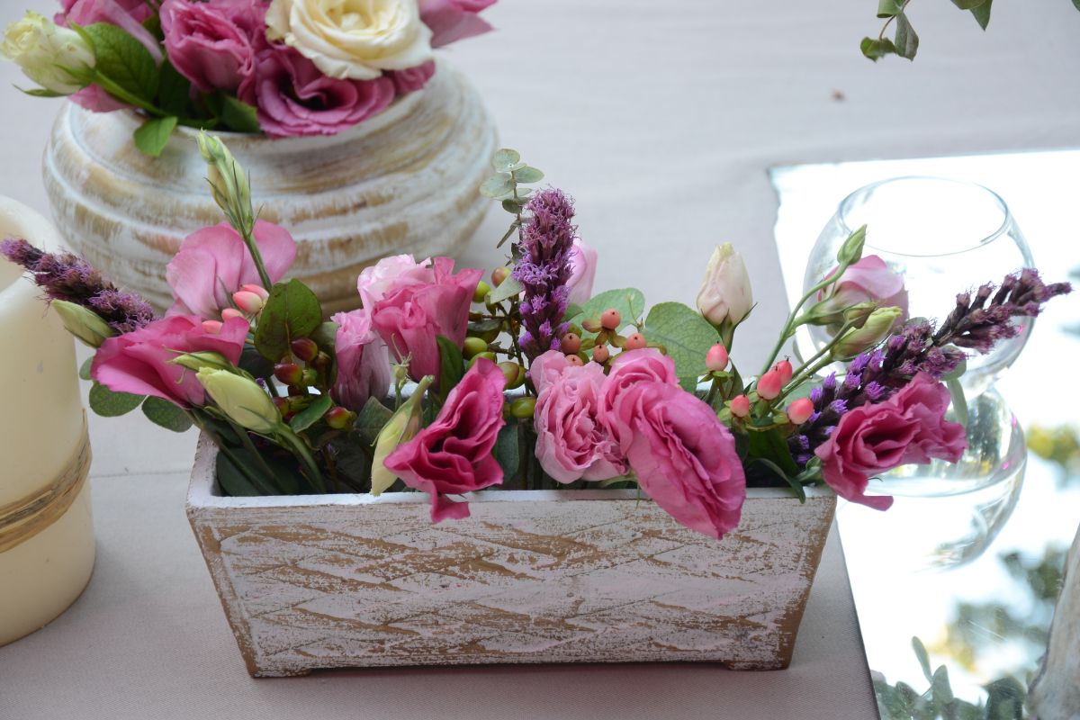 Shabby Chic centerpiece for spring