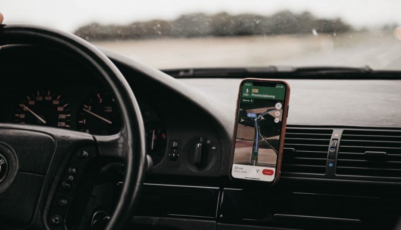 How to drive with the help of Google Maps, even without internet