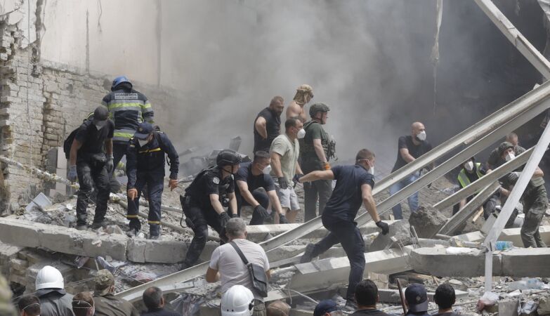 Kiev attacked by more than a dozen Russian drones at dawn