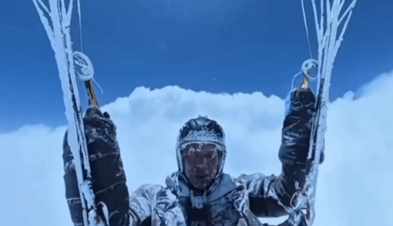8km altitude, -35ºC. Chinese skydiver survives the accident
