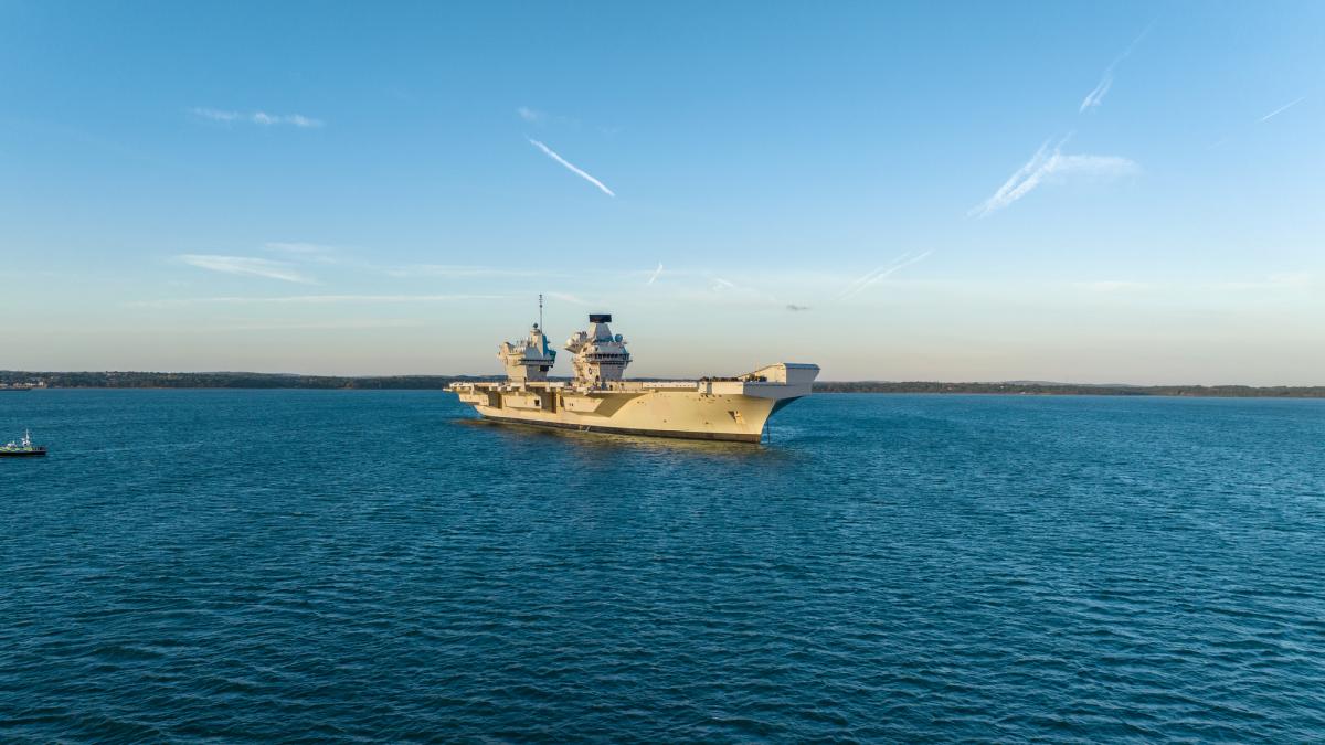 They publish satellite images that reveal the last movement of United Kingdom's aircraft carrier
