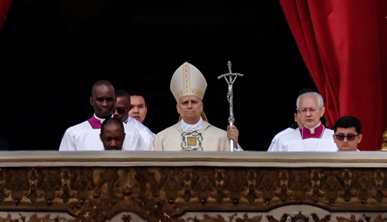 Emoted inaugural mass: Leo XIV called for love, unity and attacked wild capitalism