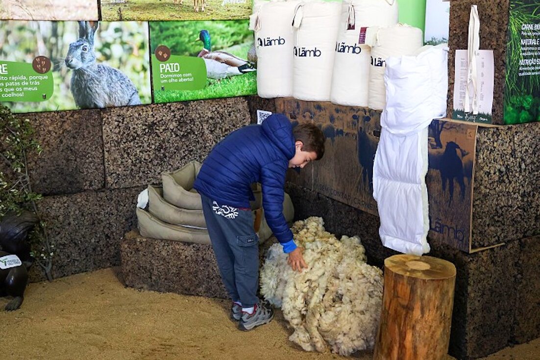 Lamb wool comes new to life in 100% Portuguese comforters made in Alentejo