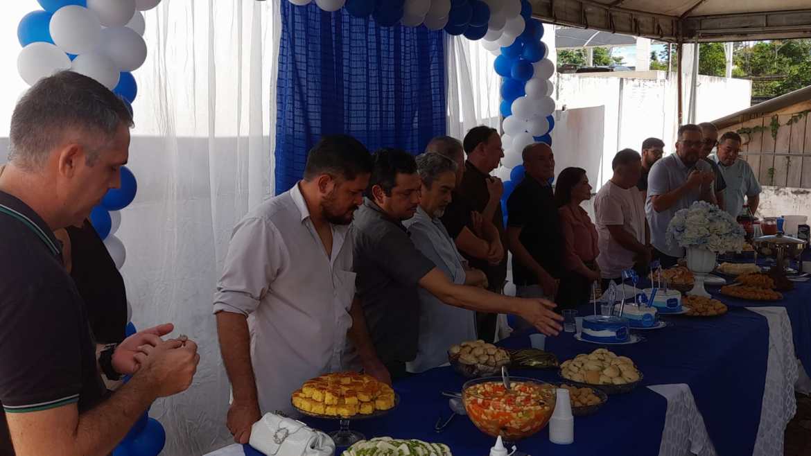 Vagner Sales's birthday celebration at MDB ends up becoming a rally of Alan Rick and Marcus Alexandre