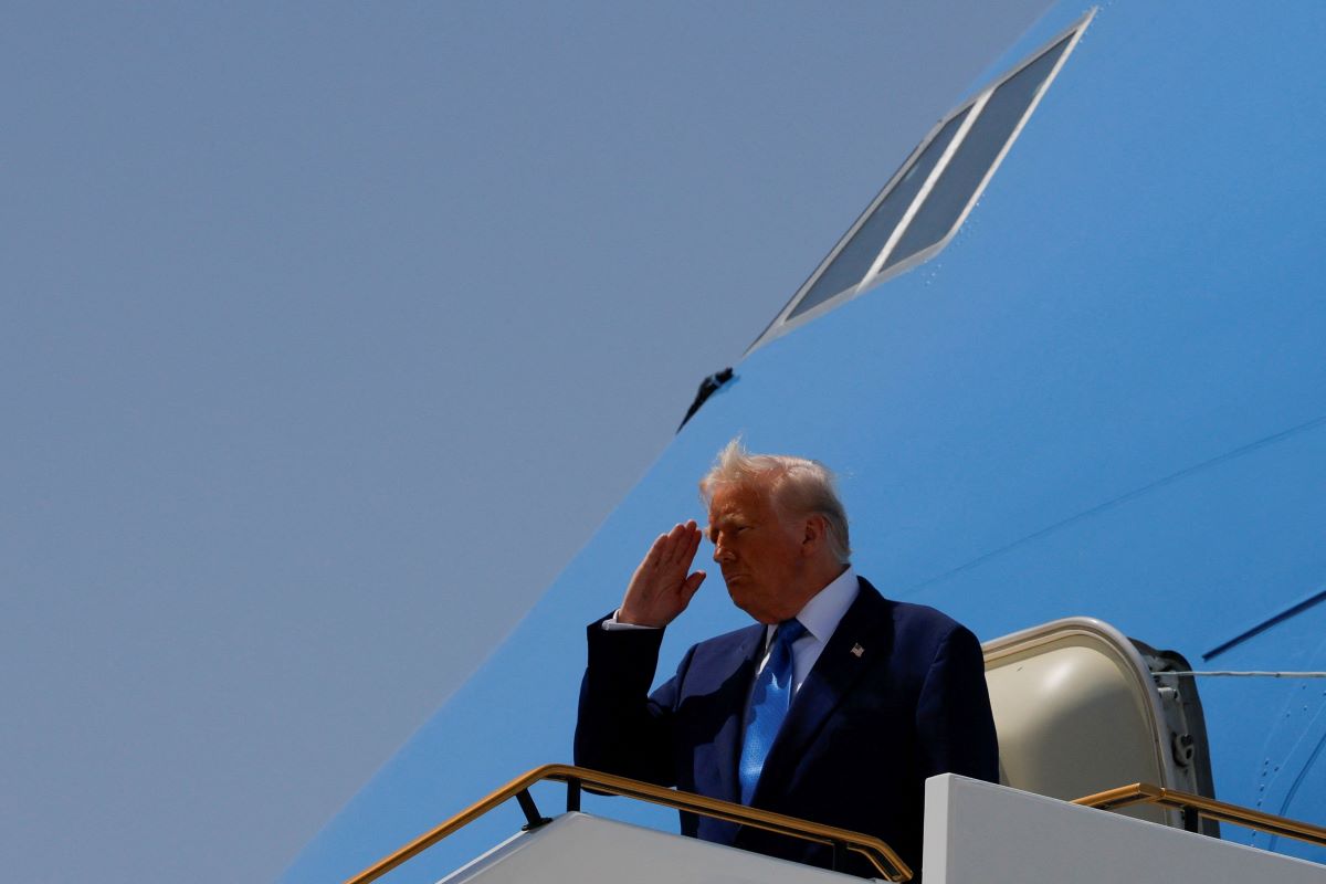 Επίθεση Τραμπ στον πρόεδρο της Ν. Αφρικής: Γενοκτονία κατά λευκών αγροτών