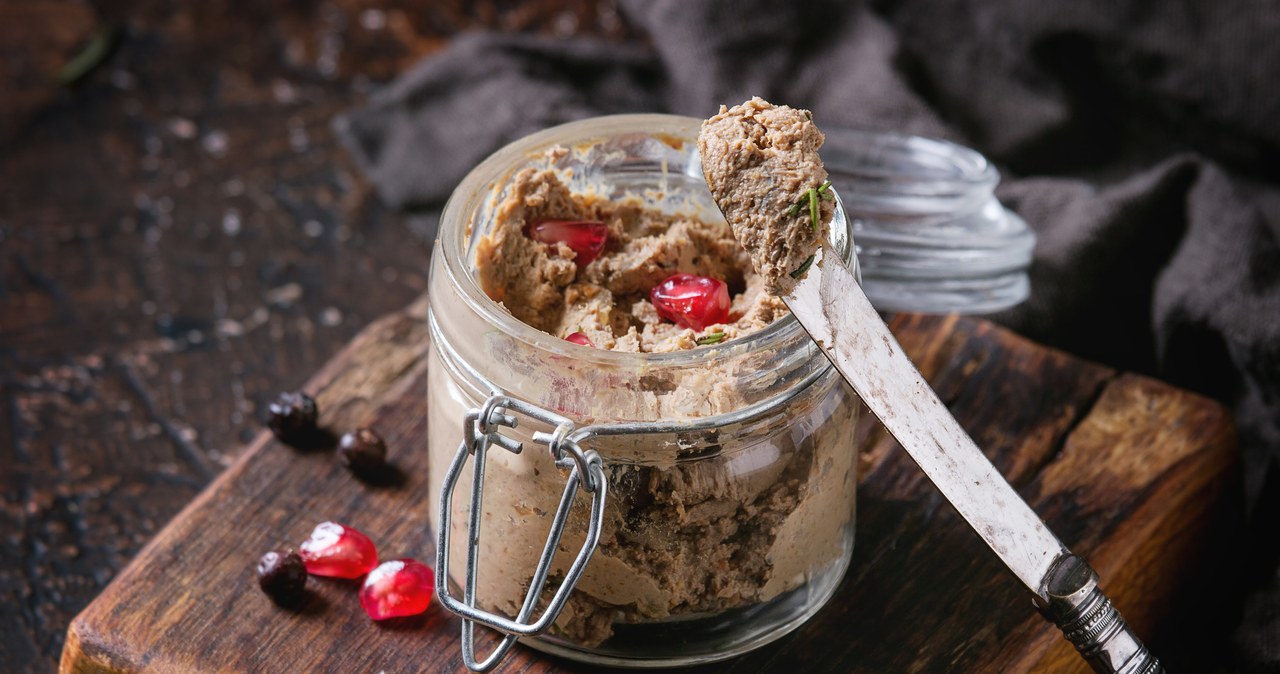 Pate from a homemade jar has a delicate taste and creamy consistency. /Larrylatt /123RF /PICSEL