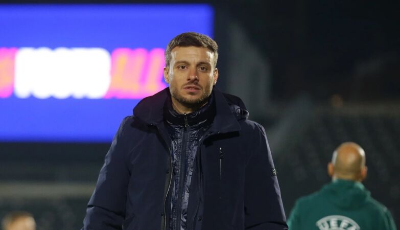 Anselmi is to leave (but requires 4 million to FC Porto)