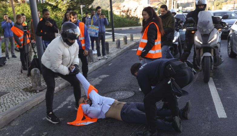 Extreme left in Portugal? Where? Sara Barros Leitão's questions