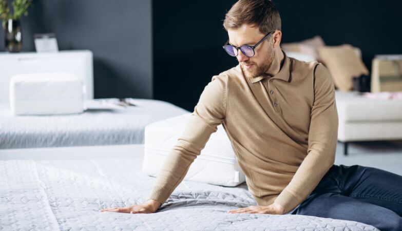 Back pain, heat? Learn how to choose your mattress and sleep better