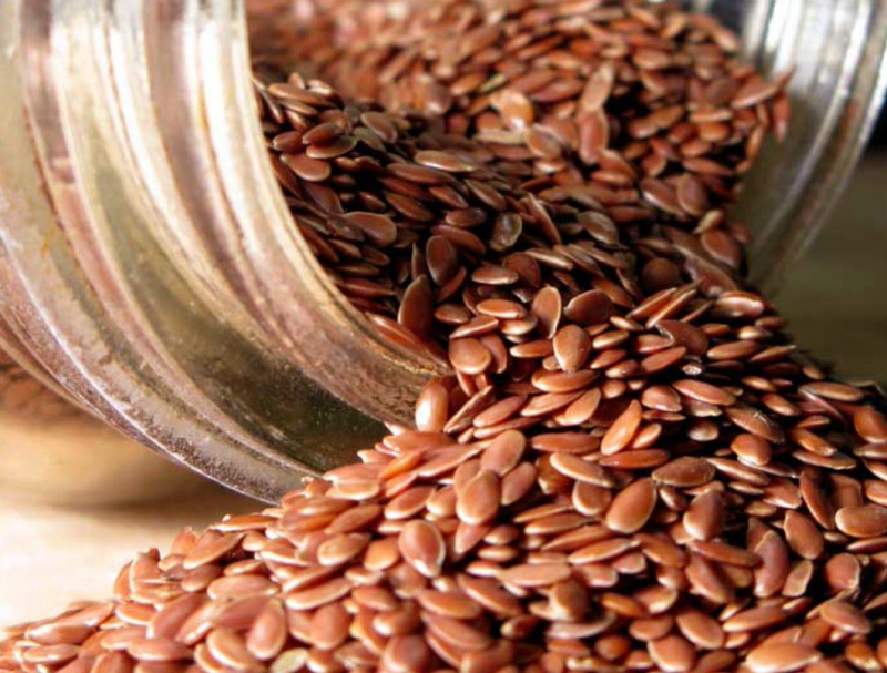 Six advantages of flaxseed. A product beneficial to many