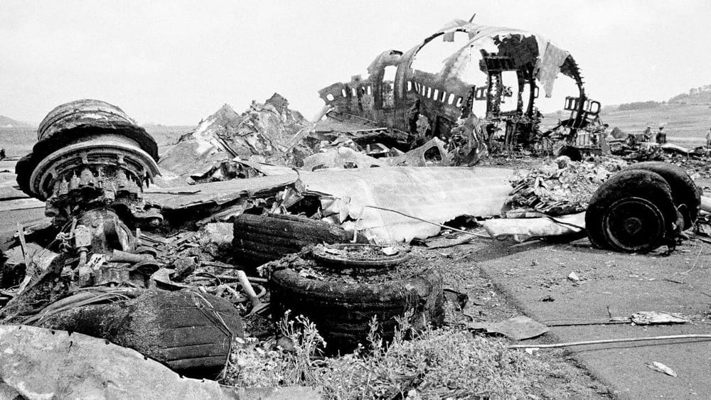 So the Boeing of KLM was after the collision with the Pan AM (AP) device
