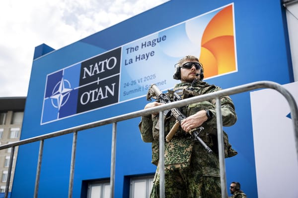 NATO opened "a Pandora box" at Hague's summit but Portugal "can benefit from it"