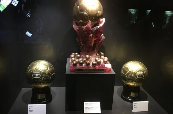 Super Golden Ball: Delivered only once in history, can now resolve the eternal debate