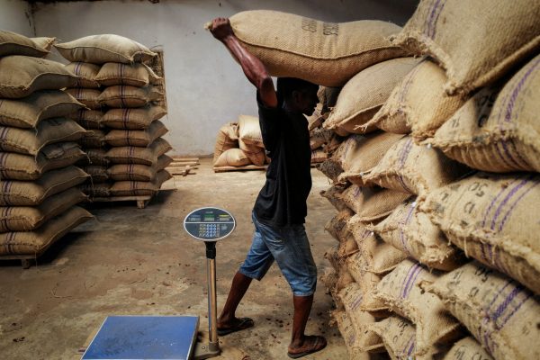 Agromafia: How the Italian "Manolades" - "Slave Market" works with victims of land workers