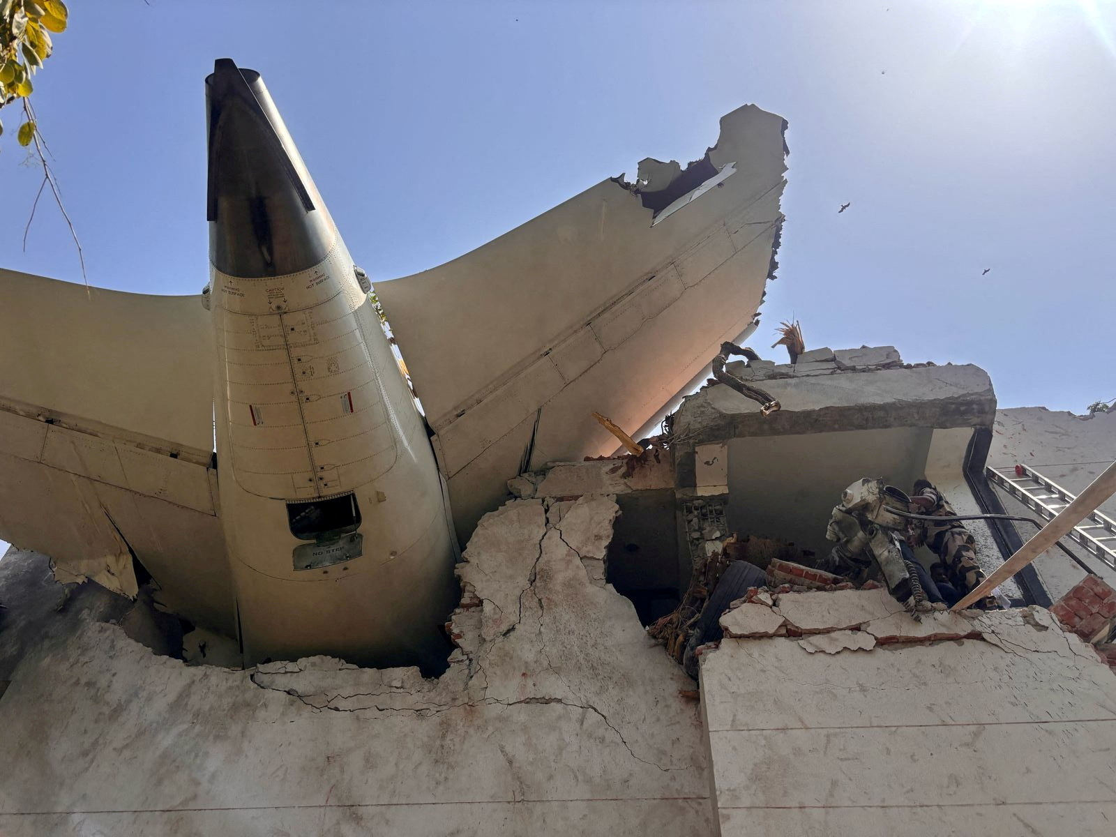 Aircraft crash in India. One of two black boxes - lament for the dead was identified