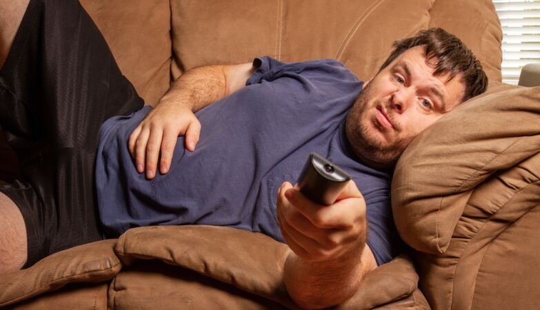No, receiving money for free does not make us lazy