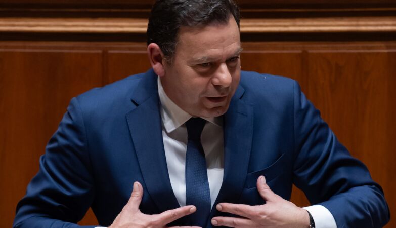 Government brings together with the PS in search of support for changes in immigration. Marcelo leaves messages