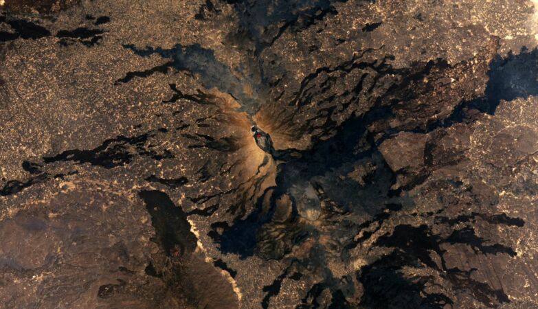 Scientists discover pulsating “heartbeat” in the cloak under Africa