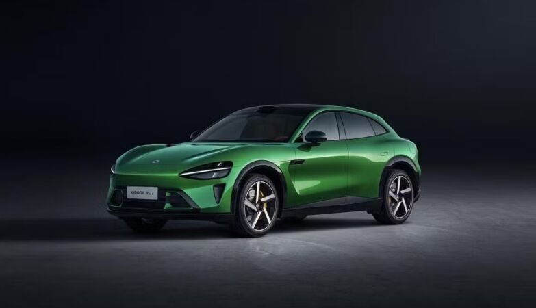 Xiaomi launched Tesla Model Y competitor. Yu7 had 200 thousand orders in 3 minutes