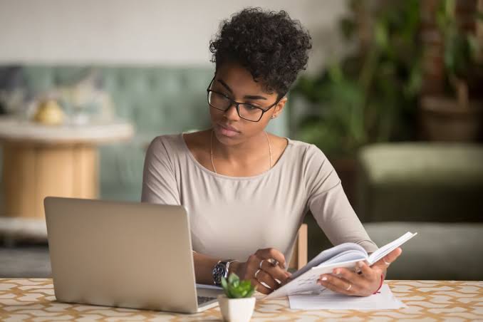 Santander opens 5,000 free scholarships in exclusive technology for women; See how to subscribe