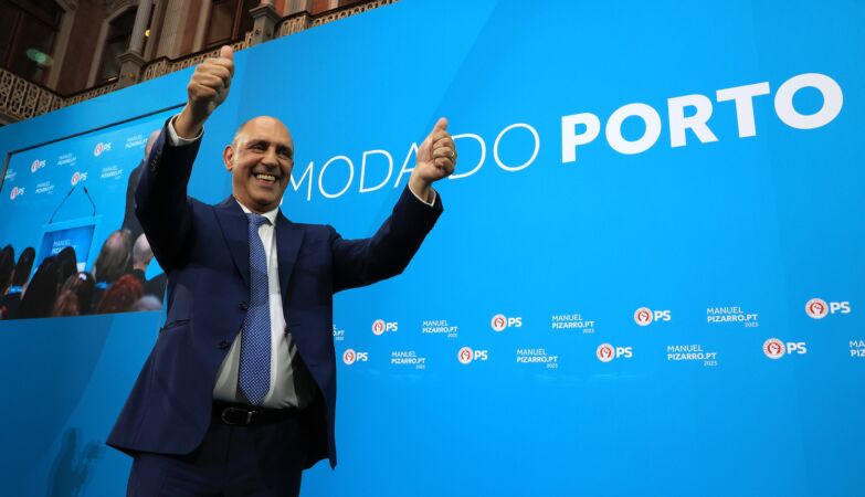 Less cars, more buses with two floors, 5,000 homes. PIZARRO'S PROMISES TO PORTO
