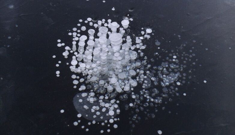 Morse code messages can be hidden on ice