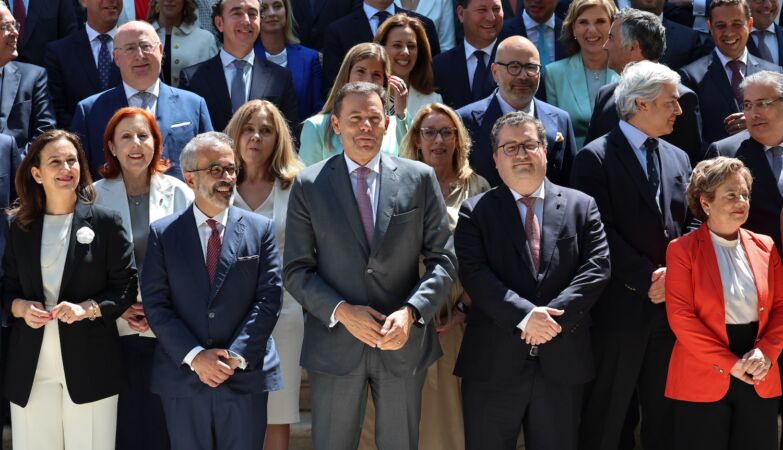 The government will plan to the left, planar to the right, always planar