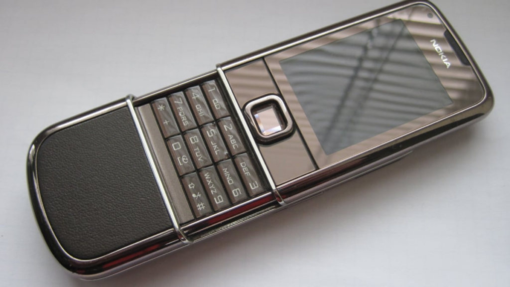 Do you have one of these old -fashioned mobile phones in the drawer? Do not lie out, it can be worth 35,000 €