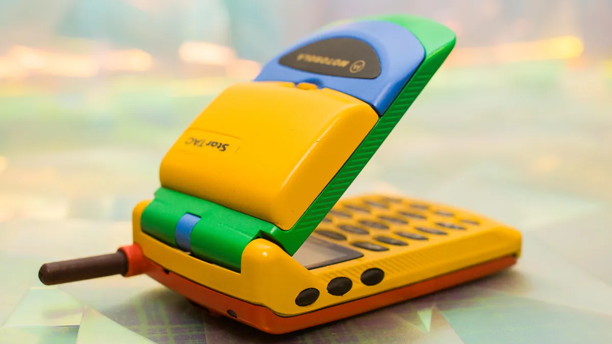 Do you have one of these old -fashioned mobile phones in the drawer? Do not lie out, it can be worth 35,000 €